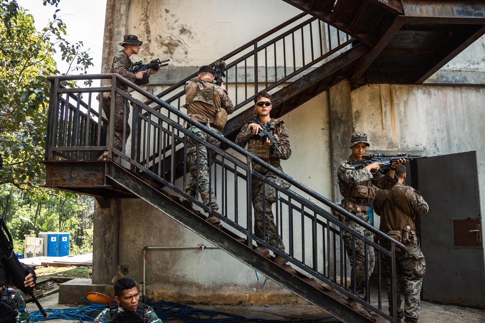 Super Garuda Shield 25: U.S., Dutch, Japanese forces conduct close quarter battle drills