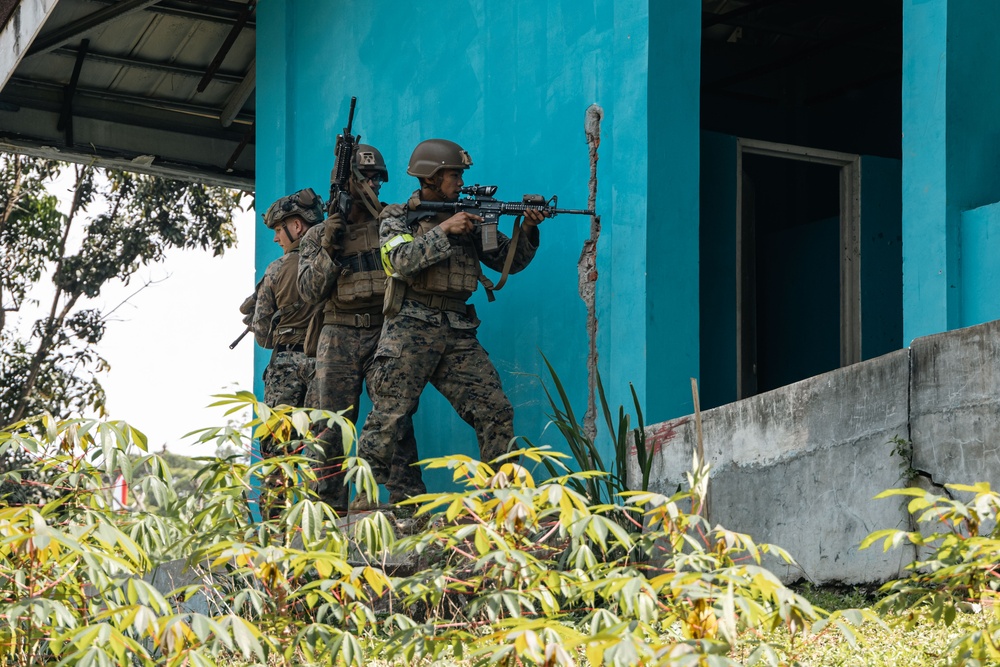 Super Garuda Shield 25: U.S., Dutch, Japanese forces conduct close quarter battle drills