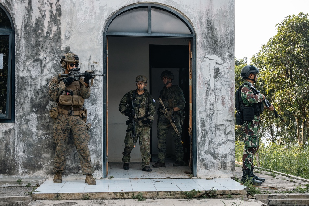 Super Garuda Shield 25: U.S., Dutch, Japanese forces conduct close quarter battle drills