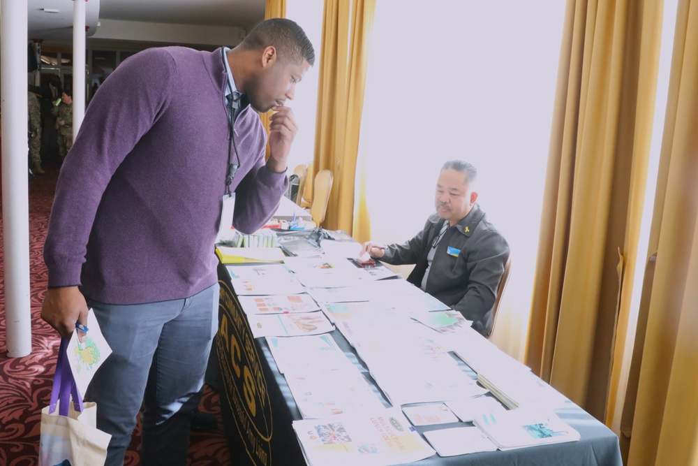 Soldiers from the 510th Regional Support Group attend Yellow Ribbon event