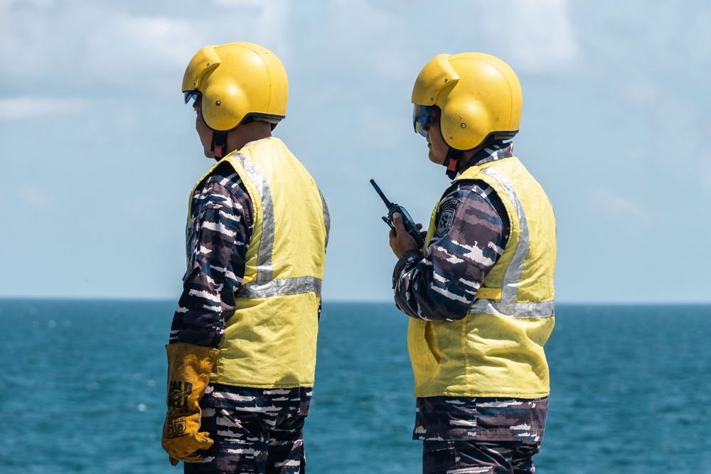 Super Garuda Shield 25: U.S. Navy and Indonesian Navy participate in a photo exercise