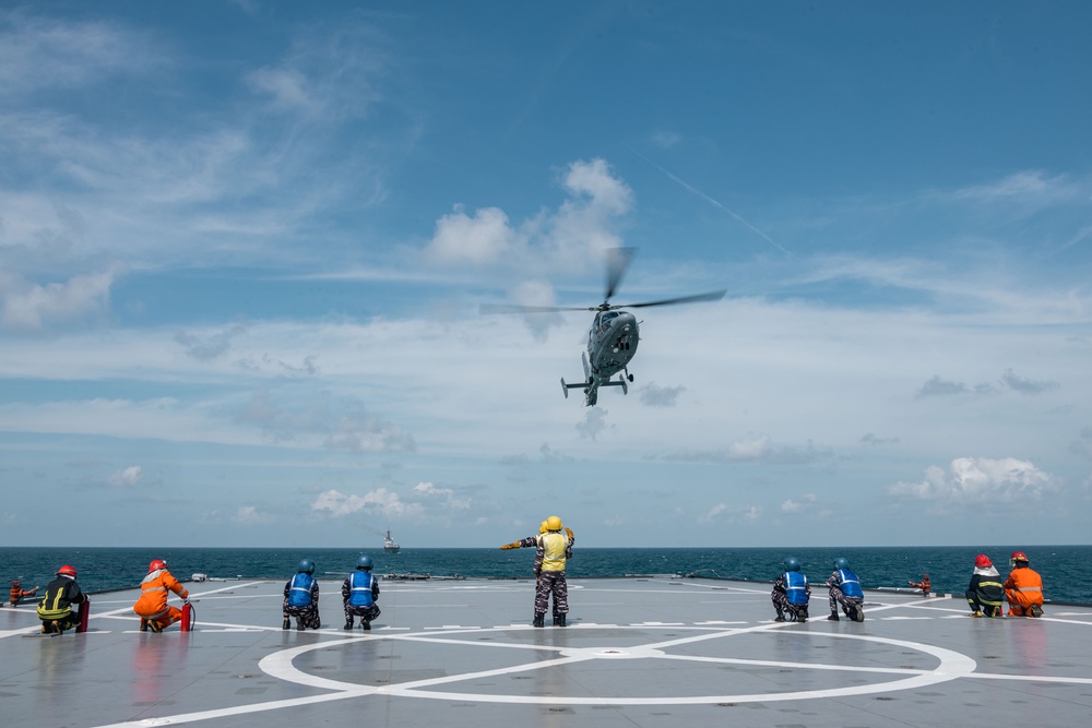 Super Garuda Shield 25: U.S. Navy and Indonesian Navy participate in a photo exercise