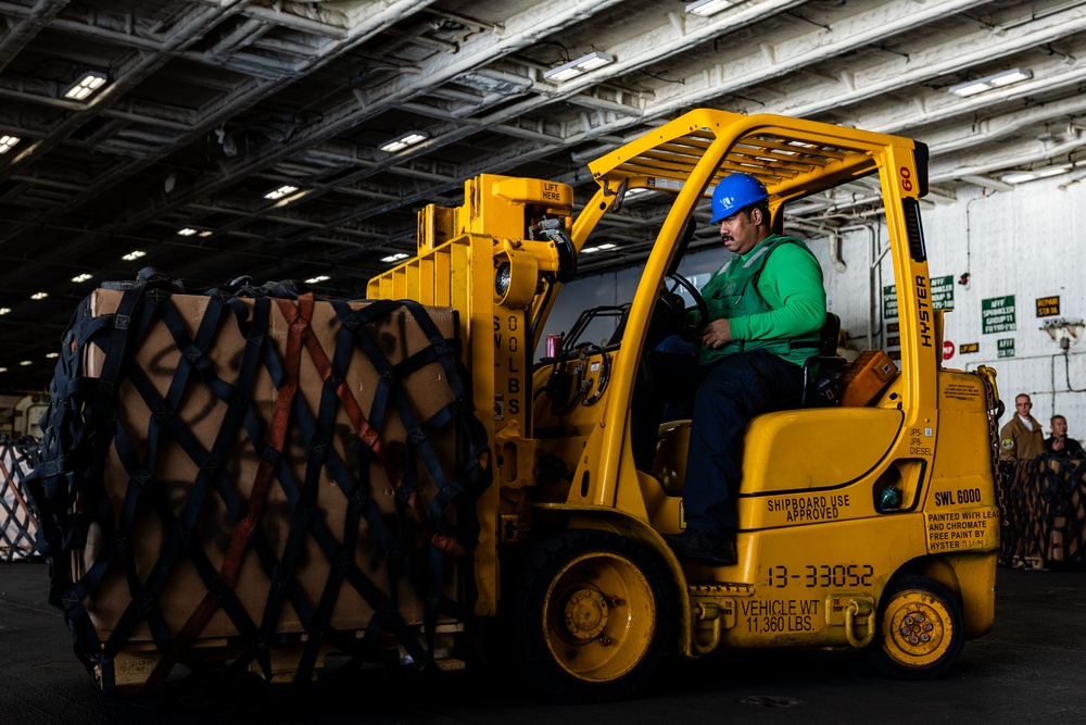 USS Gerald R. Ford (CVN 78) Conducts a Replenishment-at-Sea