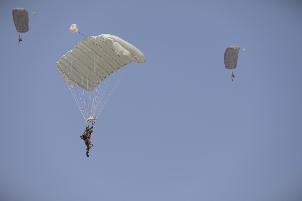BRIGHT STAR 25: Military Free Fall over The Great Pyramids of Giza
