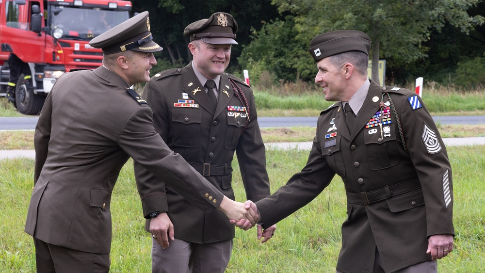 U.S. and Croatian leaders shake hands at Harvest Festival