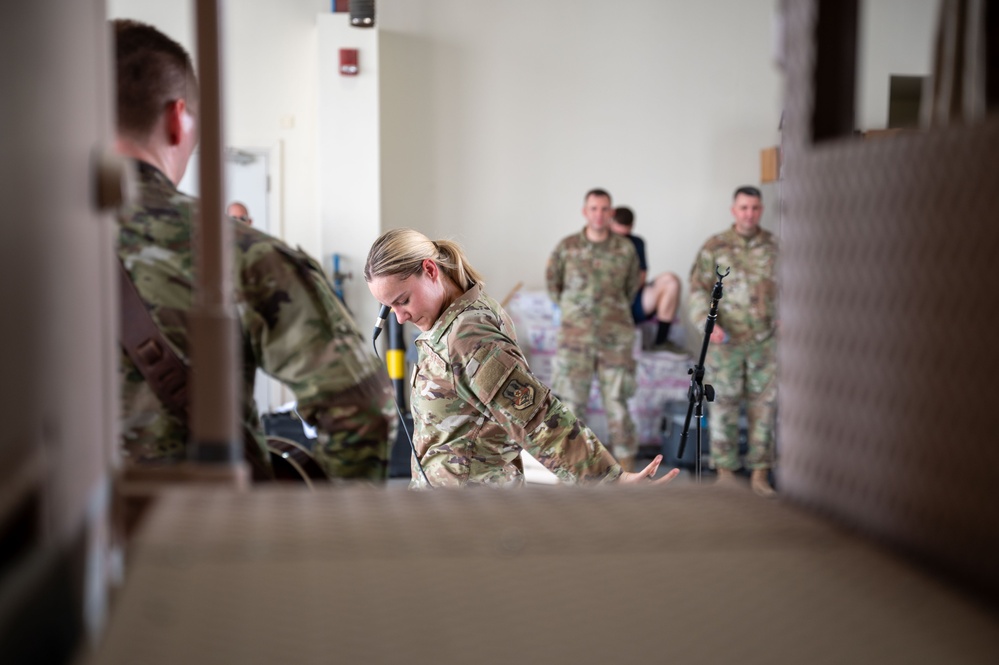 AFCENT Band visits the 386th AEW