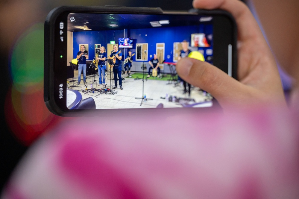 AFCENT Band visits the 386th AEW