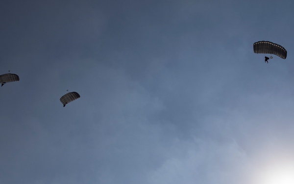 BRIGHT STAR 25 Military Freefall Over The Great Pyramids of Giza