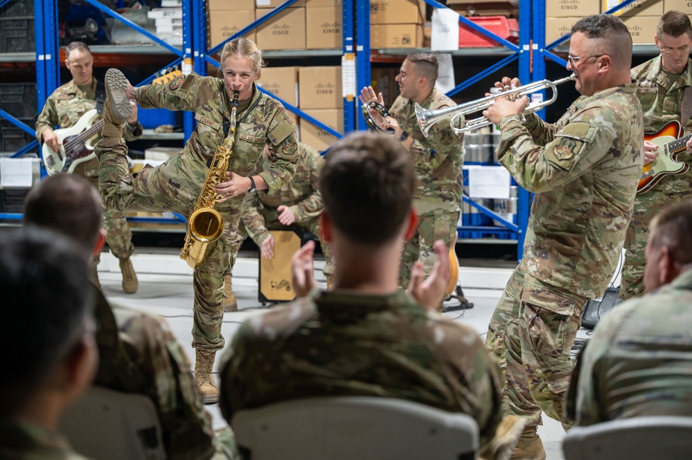 AFCENT Band visits the 386th AEW