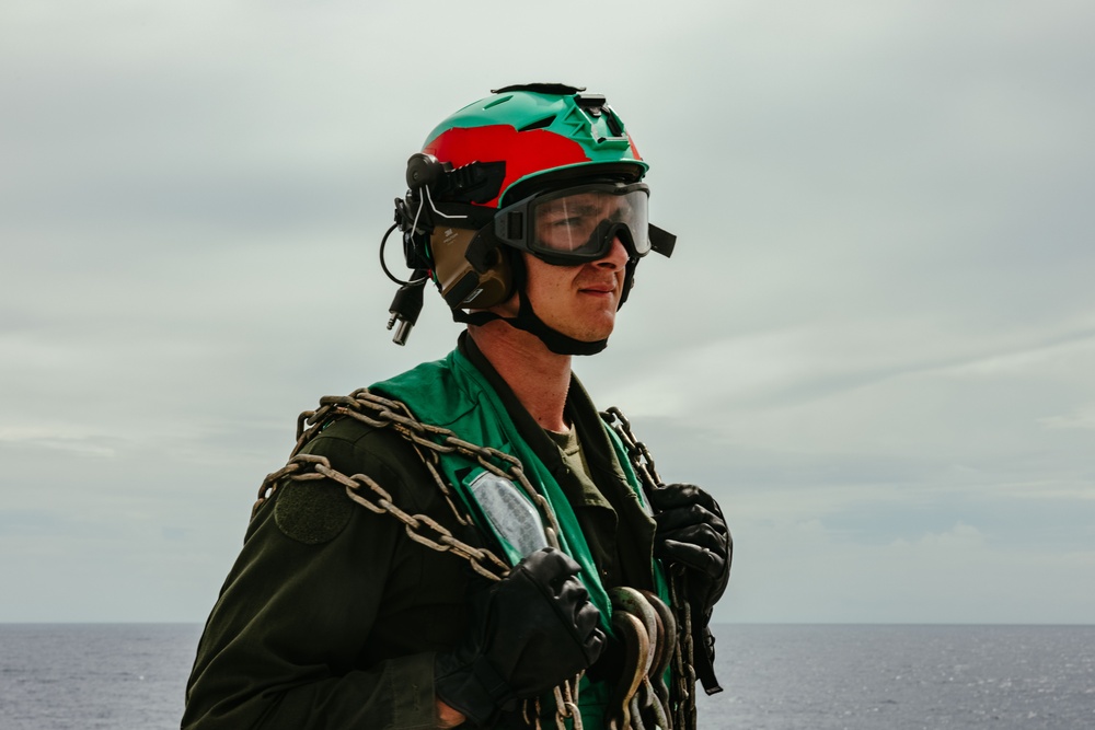 MRF-D 25.3: VMM-363’s MV-22B Ospreys arrive to USS Miguel Keith