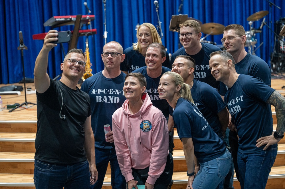 AFCENT Band visits the 386th AEW