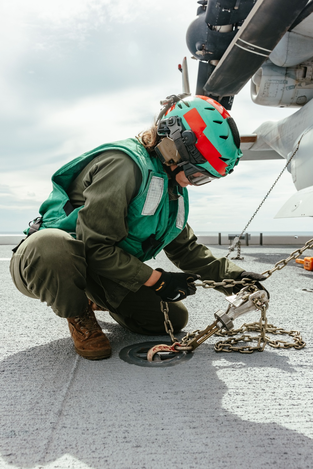 MRF-D 25.3: VMM-363’s MV-22B Ospreys arrive to USS Miguel Keith