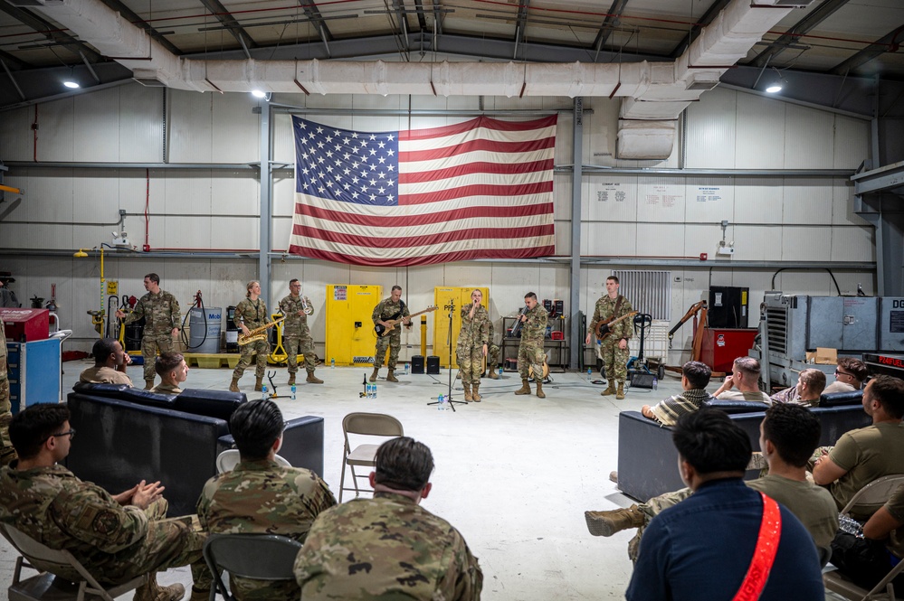 AFCENT Band visits the 386th AEW