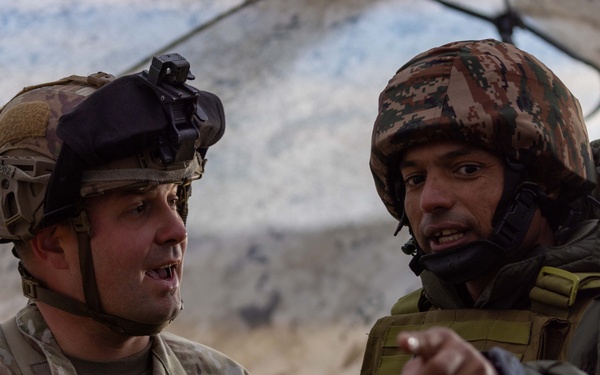 U.S., Indian Armies exchange artillery best practices during Yudh Abhyas 2025 in Alaska