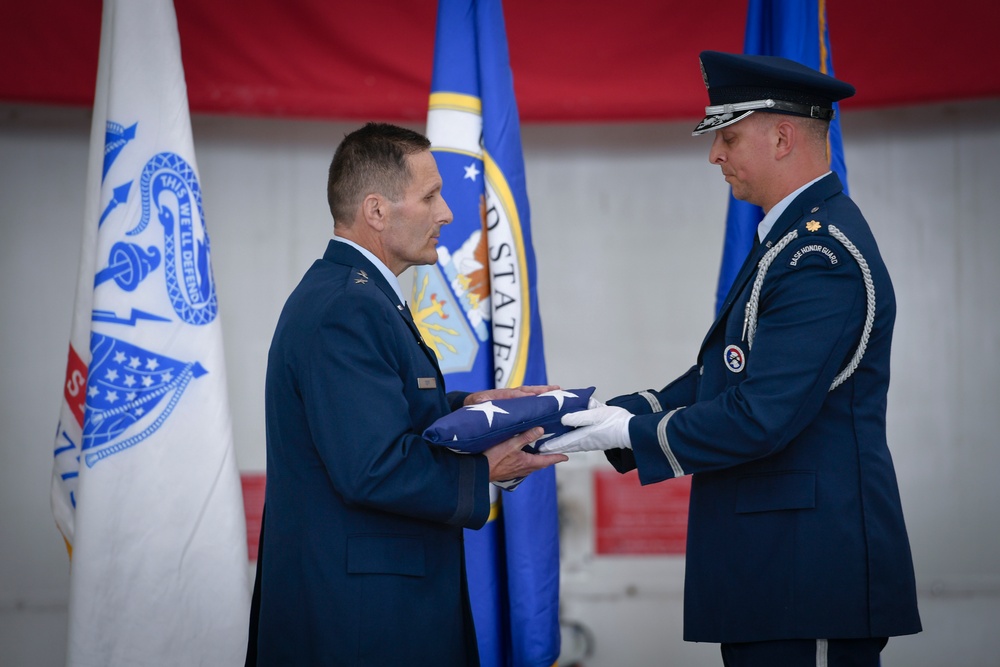 Major General Teff retires with 3 decades of service