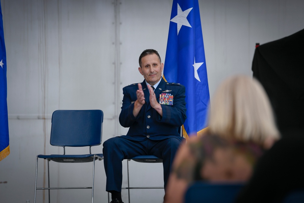 Major General Teff retires with 3 decades of service