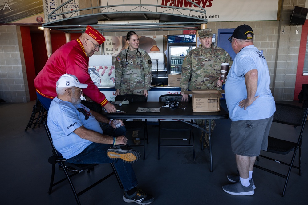 Iowa National Guard medics speak with veterans at Five Seasons Stand Down
