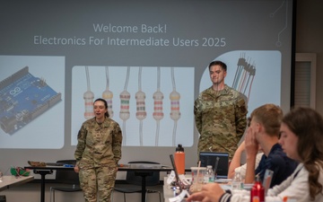 Capt. Melissa Steele Leads  Workshop with Local Students