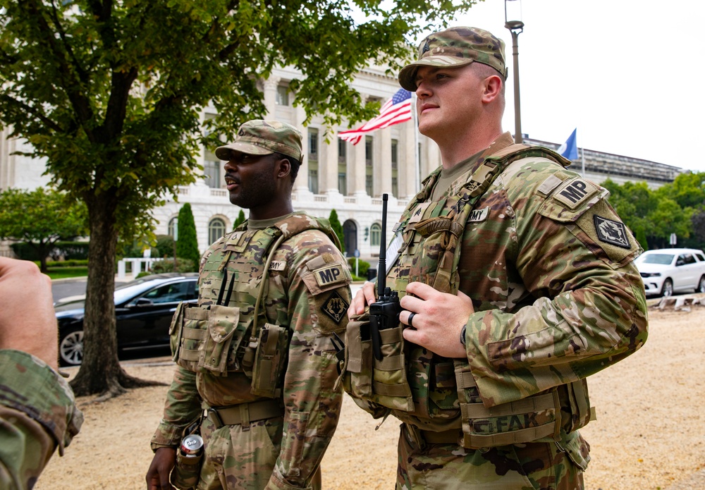Mississippi National Guard Soldiers Patrol the National Mall
