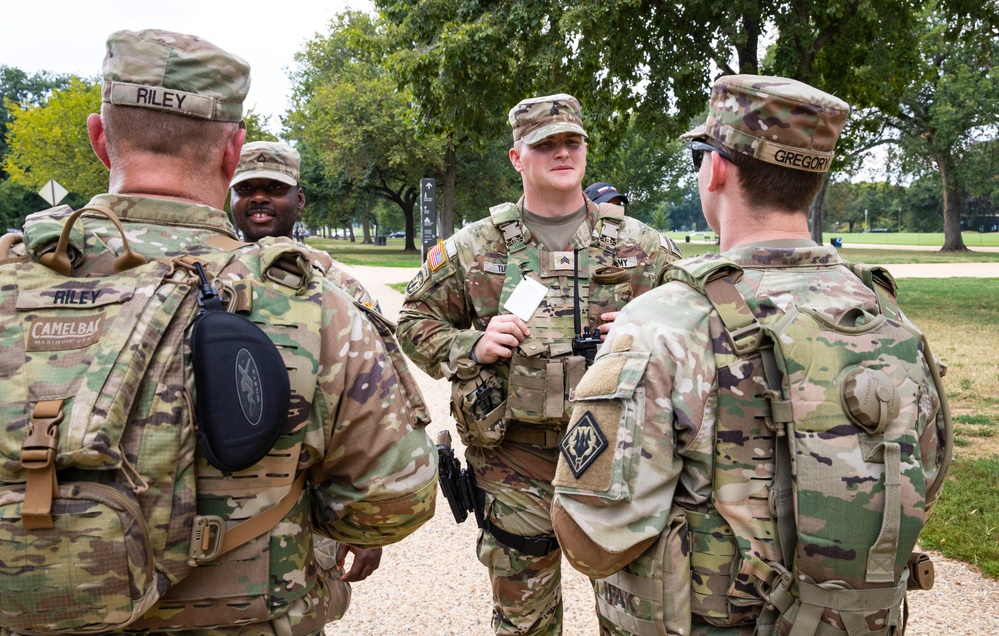 Mississippi National Guard Soldiers Patrol the National Mall