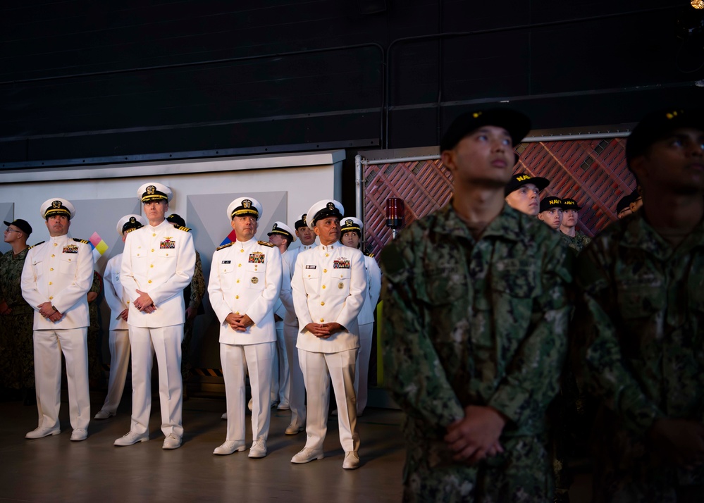 VCNO Adm. Jim Kilby Attends Capping Ceremony at Bootcamp