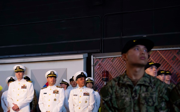VCNO Adm. Jim Kilby Attends Capping Ceremony at Bootcamp