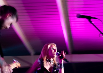 Anthem Road Band visits the 386th AEW