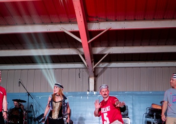 Anthem Road Band visits the 386th AEW