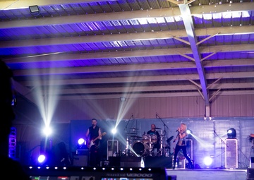 Anthem Road Band visits the 386th AEW