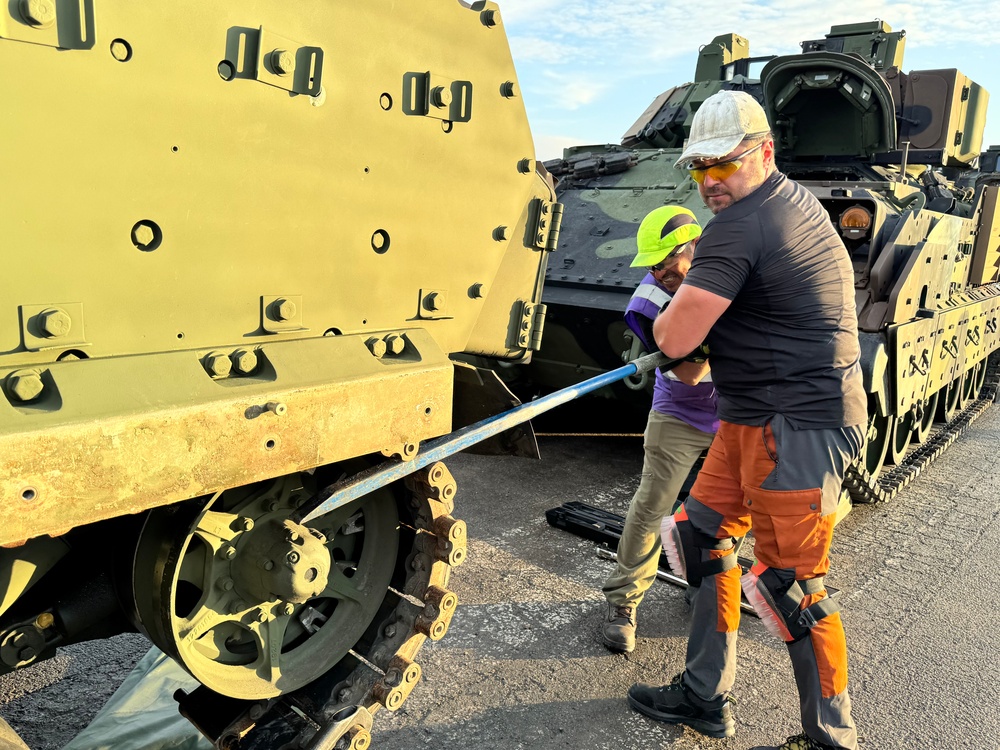Over 100 Bradleys from 405th AFSB, TLSC-E issued to Cavalry Soldiers for Poland rotation