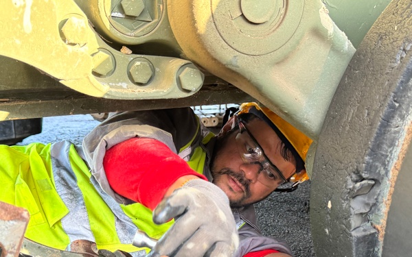 Over 100 Bradleys from 405th AFSB, TLSC-E issued to Cavalry Soldiers for Poland rotation