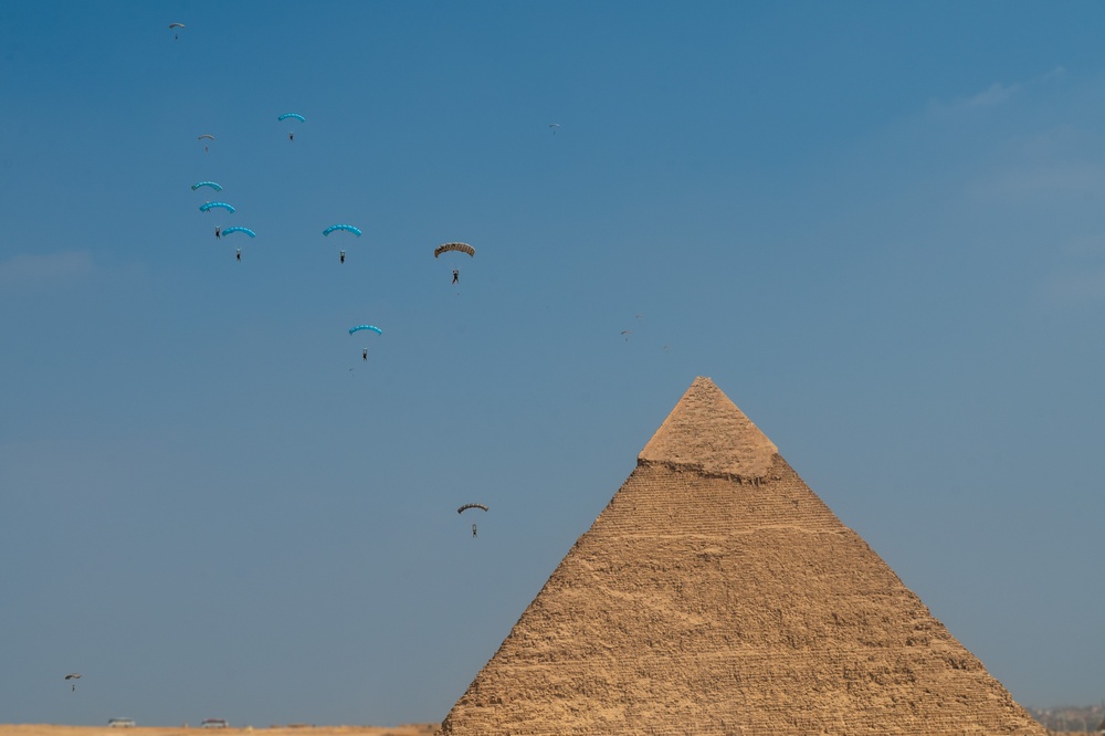 BRIGHT STAR 25: Military Free Fall over The Great Pyramids of Giza
