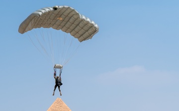 BRIGHT STAR 25: Military Free Fall over The Great Pyramids of Giza