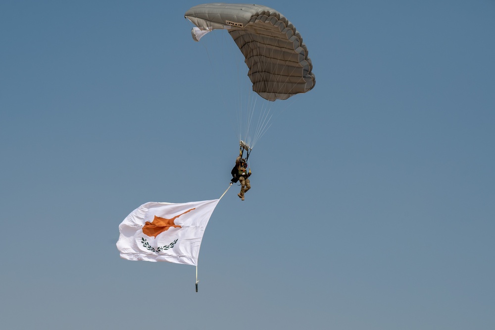 BRIGHT STAR 25: Military Free Fall over The Great Pyramids of Giza