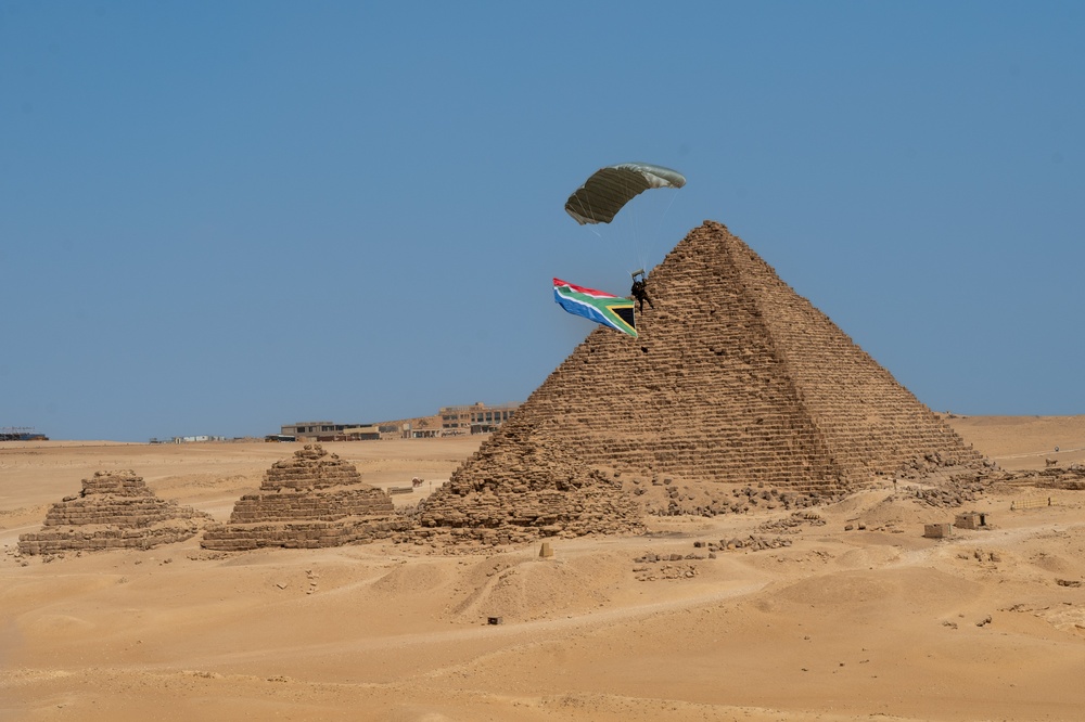 BRIGHT STAR 25: Military Free Fall over The Great Pyramids of Giza