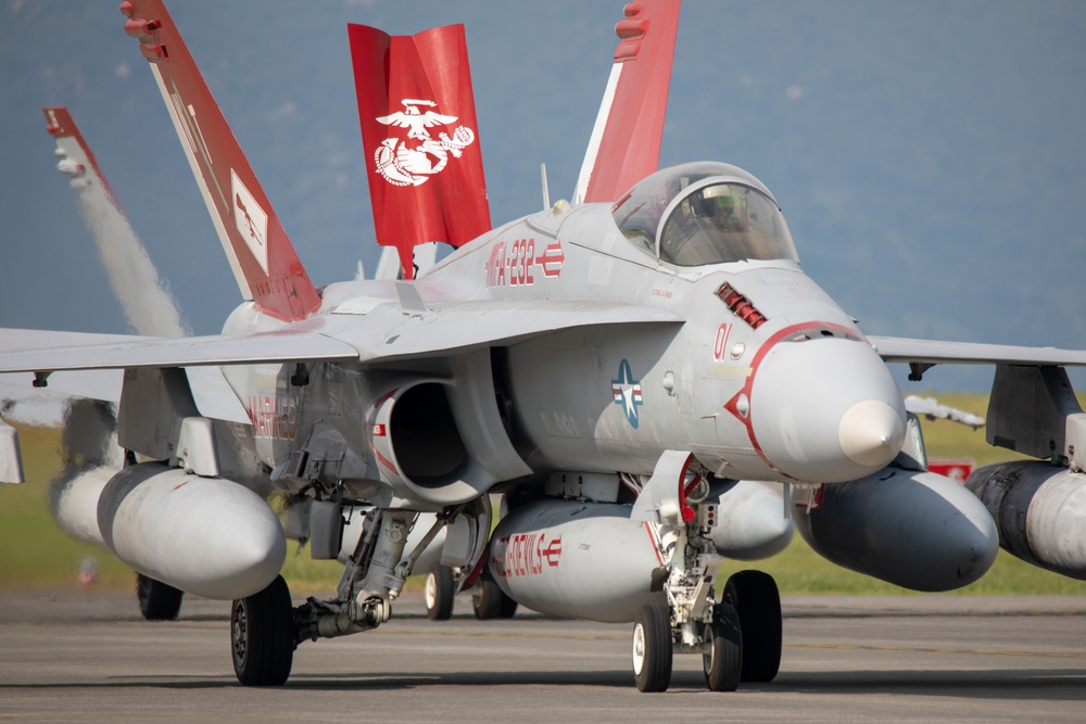 U.S. Marines stationed in California deploy to Japan