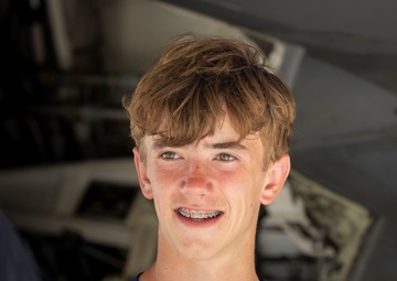 Future Aviators Find Inspiration at EAA AirVenture