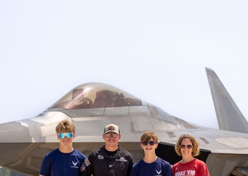 Future Aviators Find Inspiration at EAA AirVenture