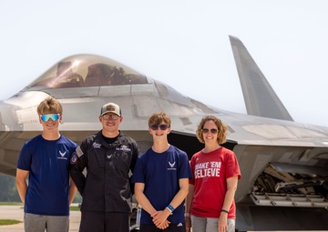 Future Aviators Find Inspiration at EAA AirVenture