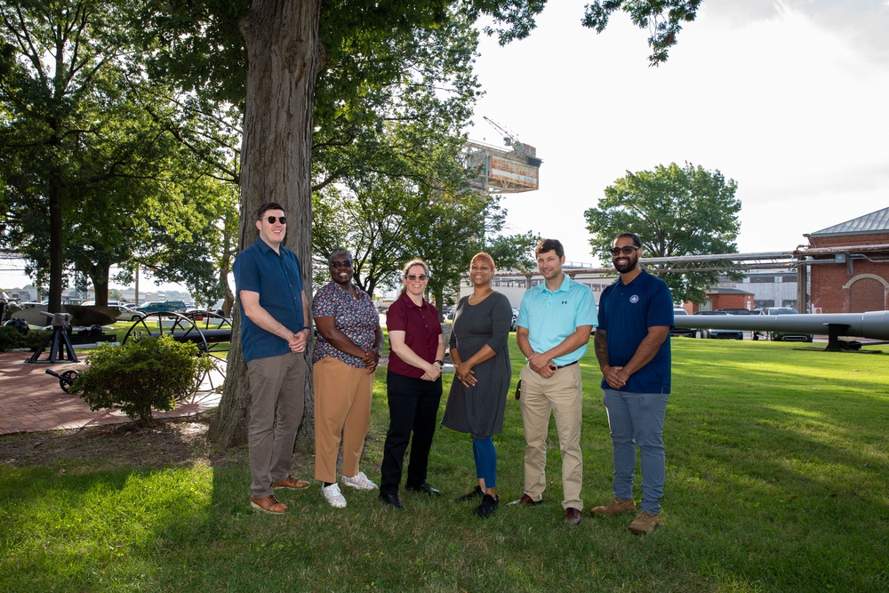 NNSY Participants Prepare to Graduate NAVSEA JLL and NextGen Programs