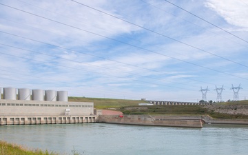 Fort Randall Dam