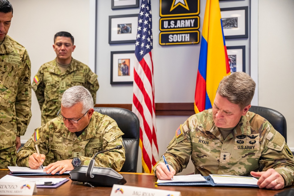 U.S., Colombian armies strengthen partnership with 2025 staff talks, signing agreed-to-actions