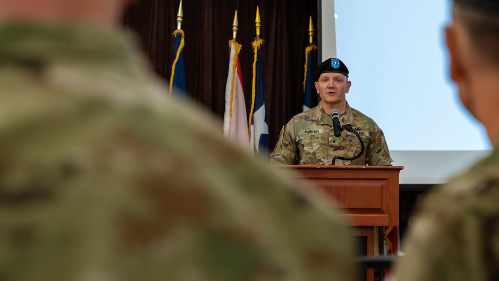 7th Signal Command (Theater) Change of Command