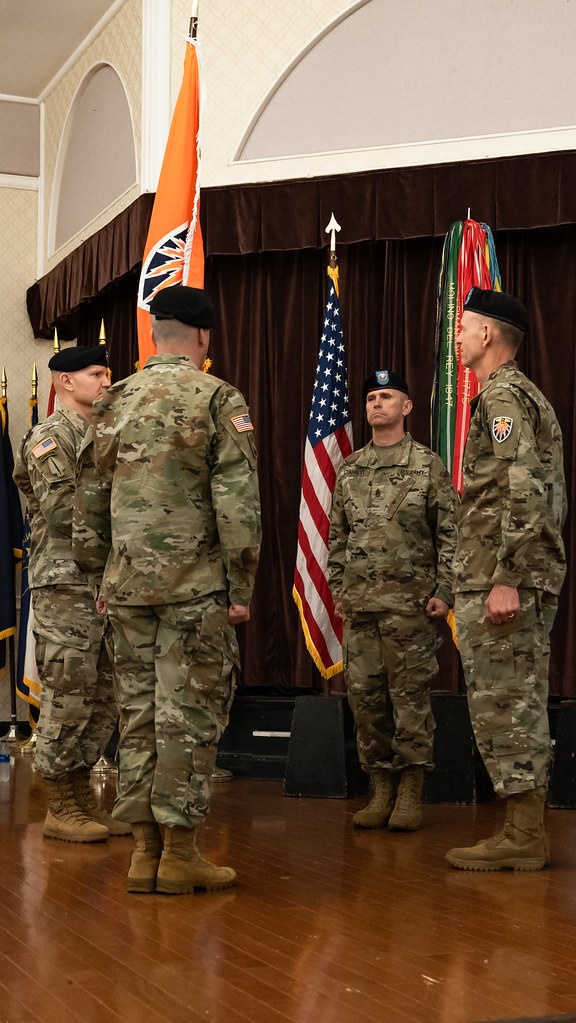 7th Signal Command (Theater) Change of Command