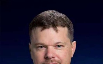 Dr. Michael Robert Receives Rear Adm. David W. Taylor Award for Scientific Achievement