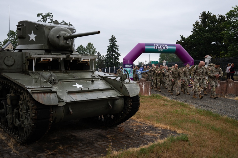 One Team, One Fight: WA National Guard Hosts Suicide Prevention 5K