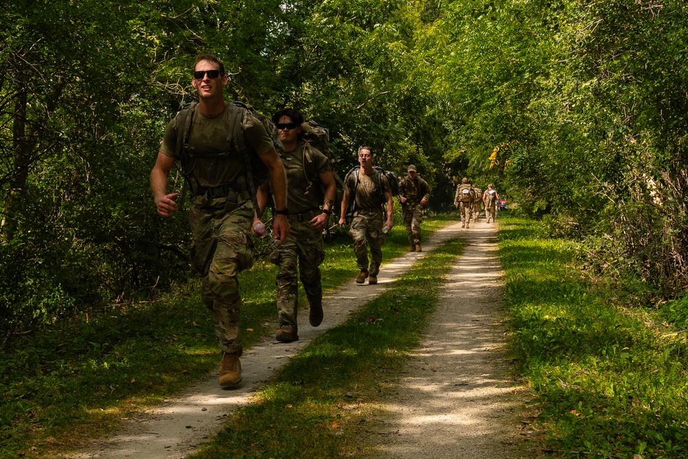 Wisconsin National Guard hosts Norwegian Ruck March