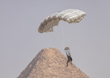 BRIGHT STAR 25: Military Free Fall over The Great Pyramids of Giza