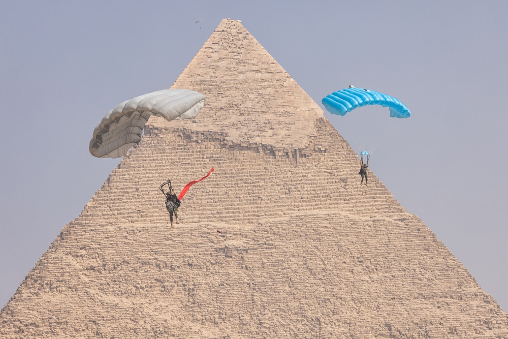 BRIGHT STAR 25: Military Free Fall over The Great Pyramids of Giza