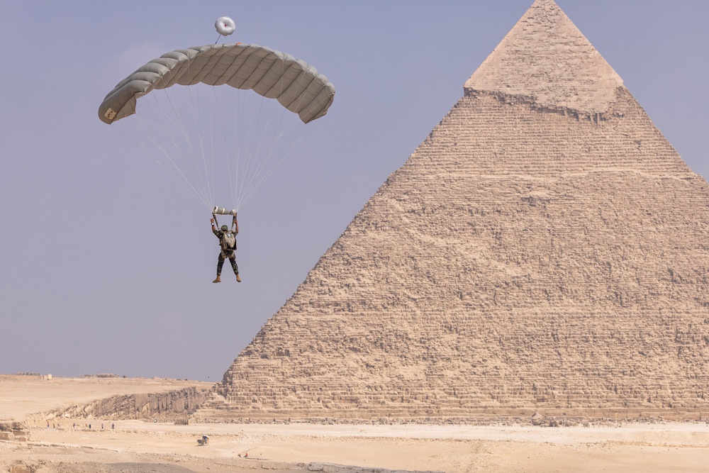BRIGHT STAR 25: Military Free Fall over The Great Pyramids of Giza
